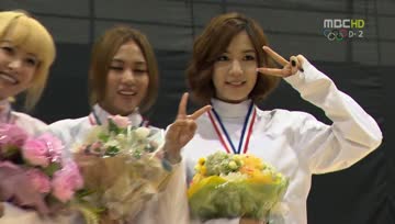 120725 HwaYoung focus and Fencing @ MBC Idols Olympic 
